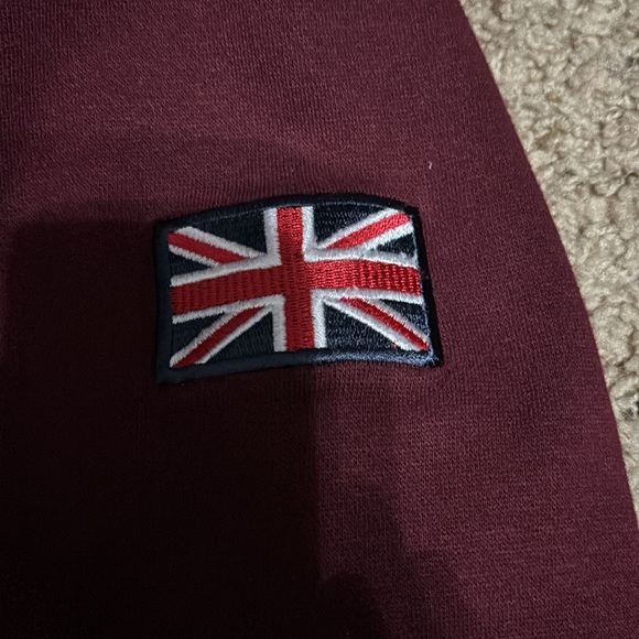 men’s embroidered oxford university crew neck - Picture 3 of 4